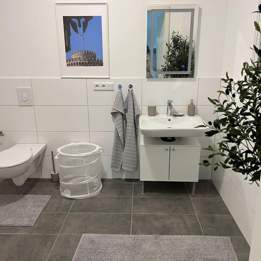 Luxurioeses Apartment,Neubau, 4 Personen, Parkplatz, Griechischer Stil Bochum Zewnętrze zdjęcie