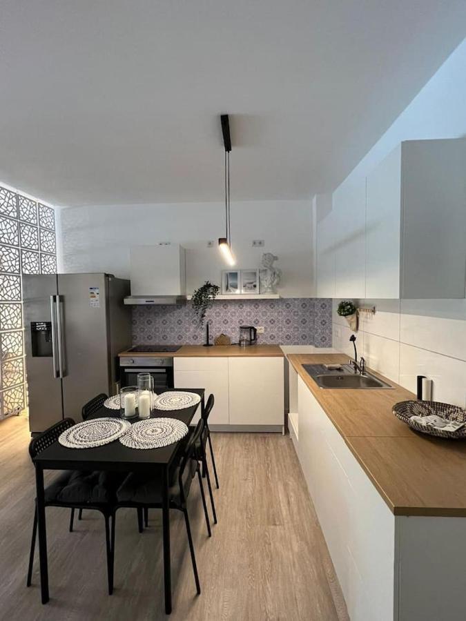 Luxurioeses Apartment,Neubau, 4 Personen, Parkplatz, Griechischer Stil Bochum Zewnętrze zdjęcie